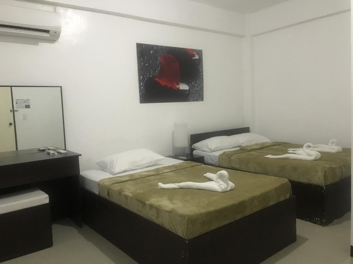 4C'S Tourist Lodge Puerto Princesa Exterior photo
