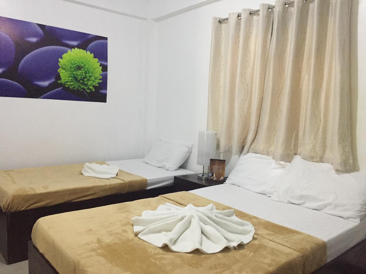 4C'S Tourist Lodge Puerto Princesa Exterior photo
